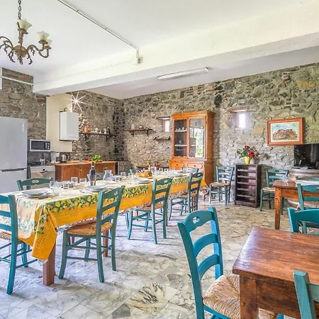 Cozy In With Outdoor Swimming Pool Holiday home Cortona